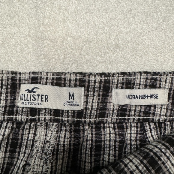 Hollister Plaid Ultra High Rise Jean Skirt - Picture 3 of 3